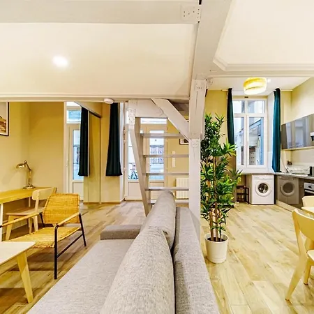 The Montesquieu Loft - Spacious 6 People - Saxe Gambetta شقة